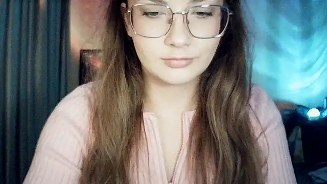Chat XXX ao vivo de MoodieMira