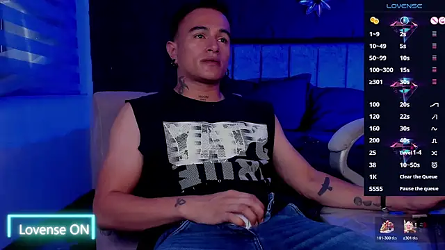 دردشة LiamDeep الجنسية المباشرة