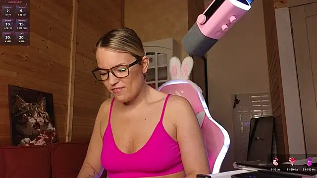 Lady_Shine's Live XXX Chat