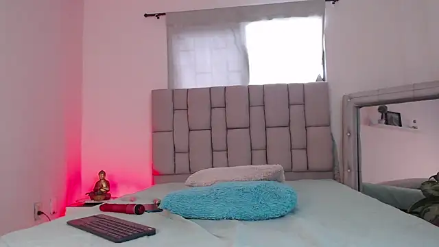 lily_rose1 即時 XXX 聊天
