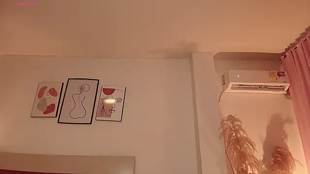 Meganlux1's Live XXX Chat