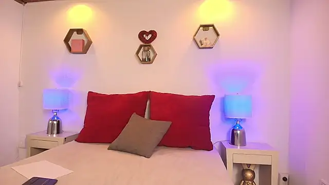 _AmberRosse_ Adlı Modelin Canlı XXX Sohbeti