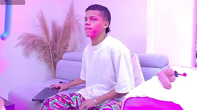 PATRIICKMILLER_ live XXX chat