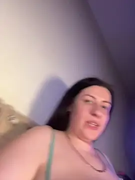 Evelinia live XXX chat