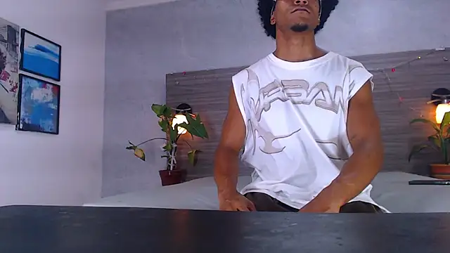 Chat +18 de Dilan_Hall ao vivo