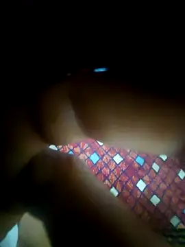 Wuyttiiygu ওয়েবক্যাম শো