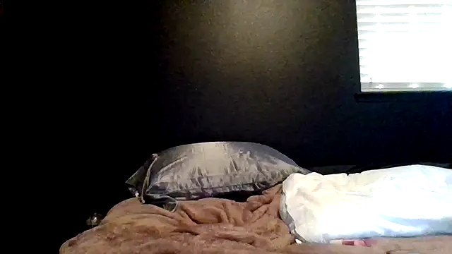 Tallhungcloudyyy's Live XXX Chat