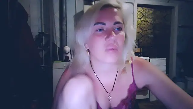 EmmaCat_'s Live XXX Chat