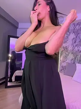 Laurent_Milf 라이브 XXX 채팅