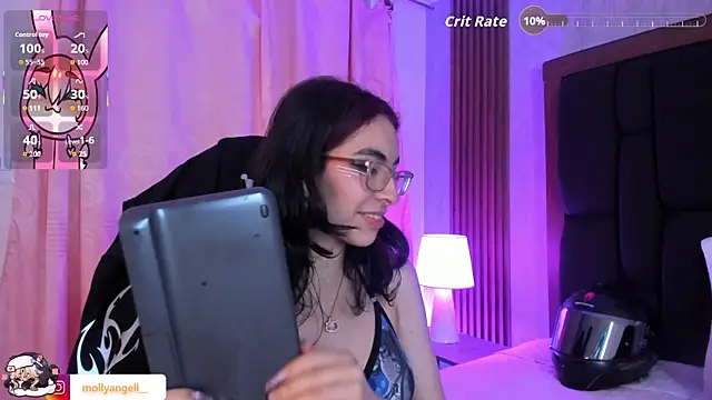 Molly_A live XXX chat