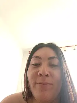 alma_rouge Webcam show
