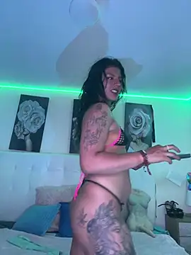 SamathaMay webcam show