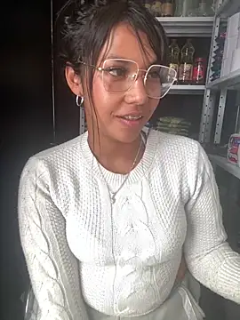 Chatroom XXX en direct de naomifox_