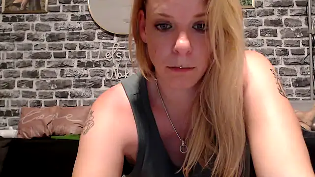 SexyMilf_1987 – Naživo XXX chat
