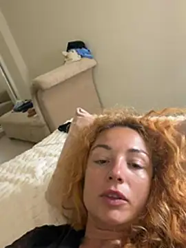 دردشة Reddgiirl الجنسية المباشرة