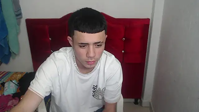 Jairito_989 Live XXX-chat