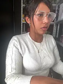 naomifox_ 라이브 XXX 채팅