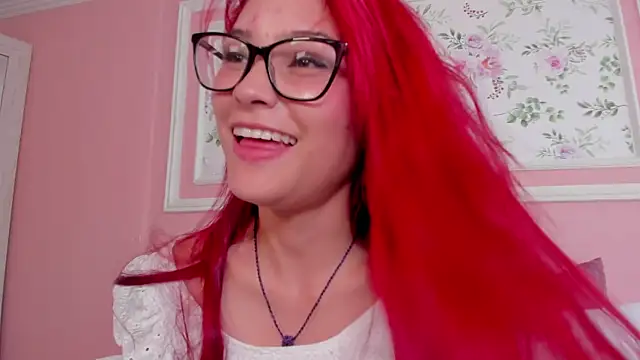 mae_lyra Chat XXX in diretta