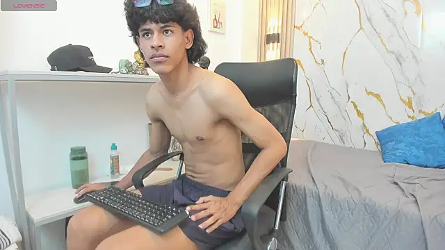 Živý XXX chat Zayn_Fox32