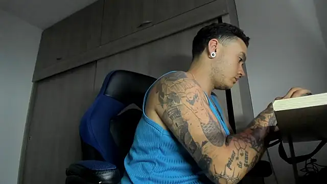 Chat XXX ao vivo de male_pussy