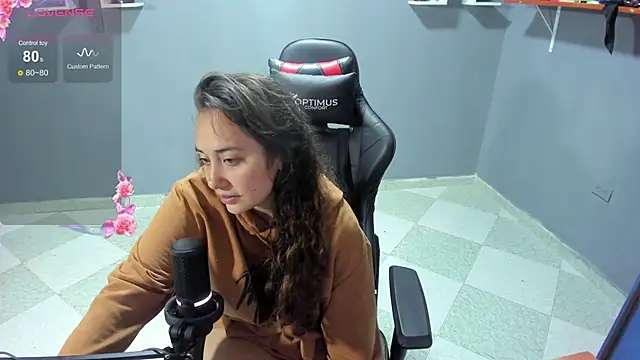 XXX chat uživo modela ArtemisNature