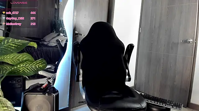 Dimitri_Bass Live XXX Chat