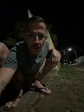 XXX chat uživo modela MeladoDiMel