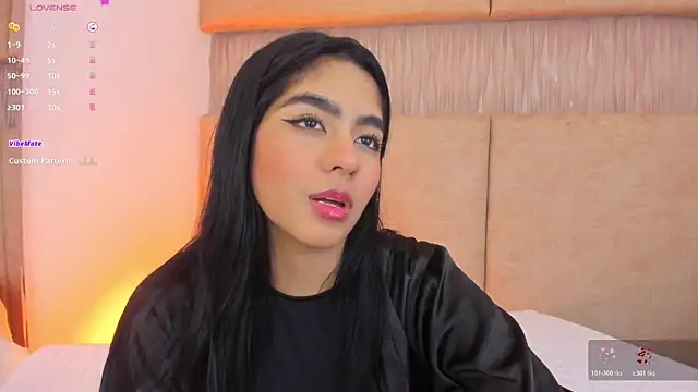 _kyraa_'s Webcam Show