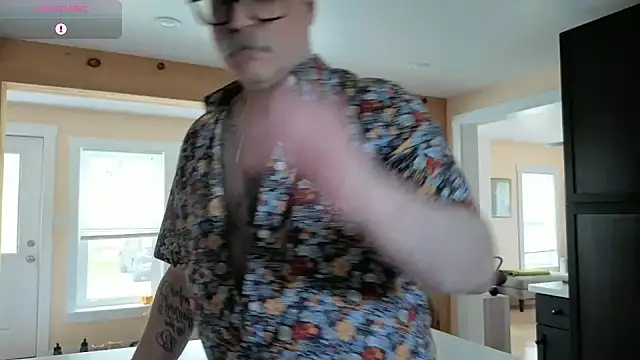 BriefsDad Chat XXX in diretta