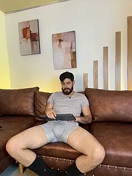 XXX chat uživo modela DomBoy_