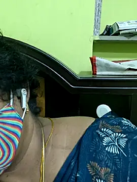XXX chat uživo modela Tamil_Mithra