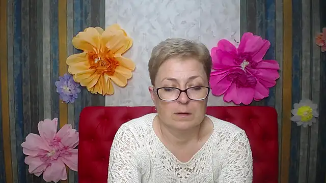 EmiliaGree Live XXX Chat