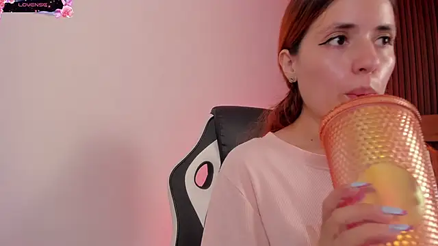 Živý XXX chat alliss_ginger_