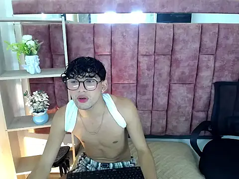 Logaanhotts webkamerás műsora