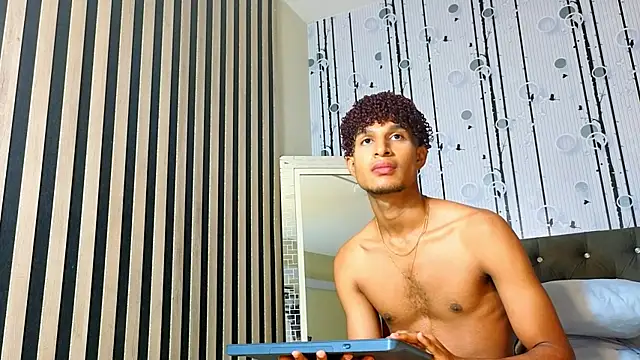 Alex_Bloom Live XXX-chat