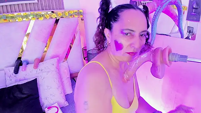 دردشة Luna_Naughty1 الجنسية المباشرة