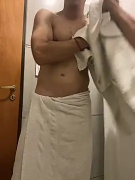 juliofolla Pertunjukan Webcam
