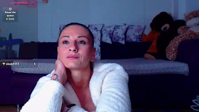 CassieSpell Adlı Modelin Canlı XXX Sohbeti