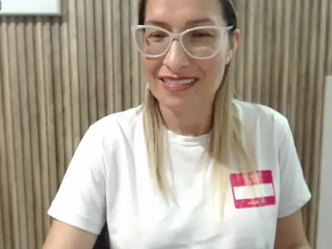 Greys_Mandahiann Webbikameraesitys