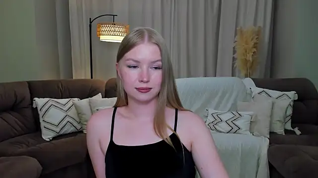 XXX chat uživo modela shy__lady