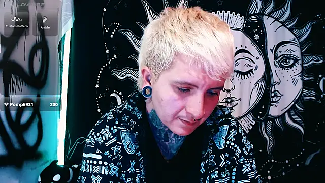 Marieblueeyes 在線直播表演