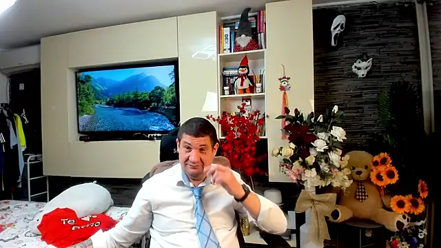 SpartacusDaddy48 Webcam show