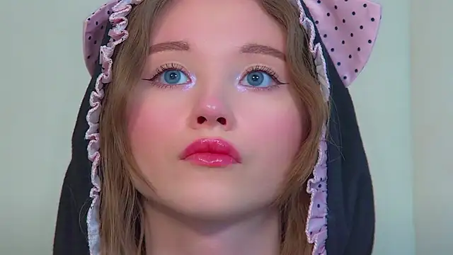 KeiraAsti Chat XXX in diretta