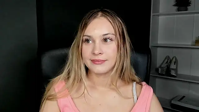 Онлайн чат XXX kitty_valeria