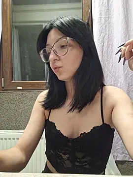 AllexyAle Live XXX-Chat