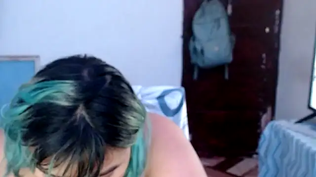 Chat +18 de katteyes_20 ao vivo