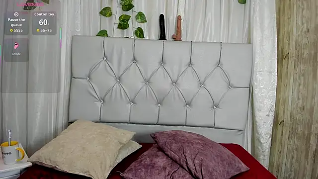 Rachel_new20 Adlı Modelin Canlı XXX Sohbeti