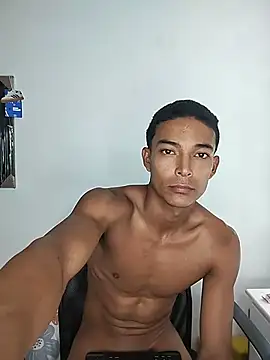Show modela Demiansteven2 na web-kameri