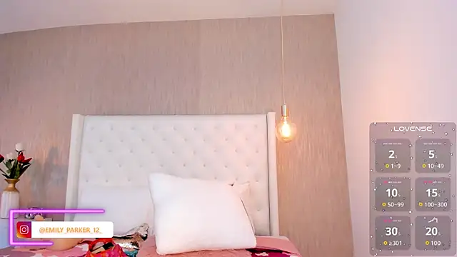 emily_parkerr Chat XXX live