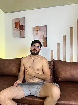 XXX chat uživo modela DomBoy_